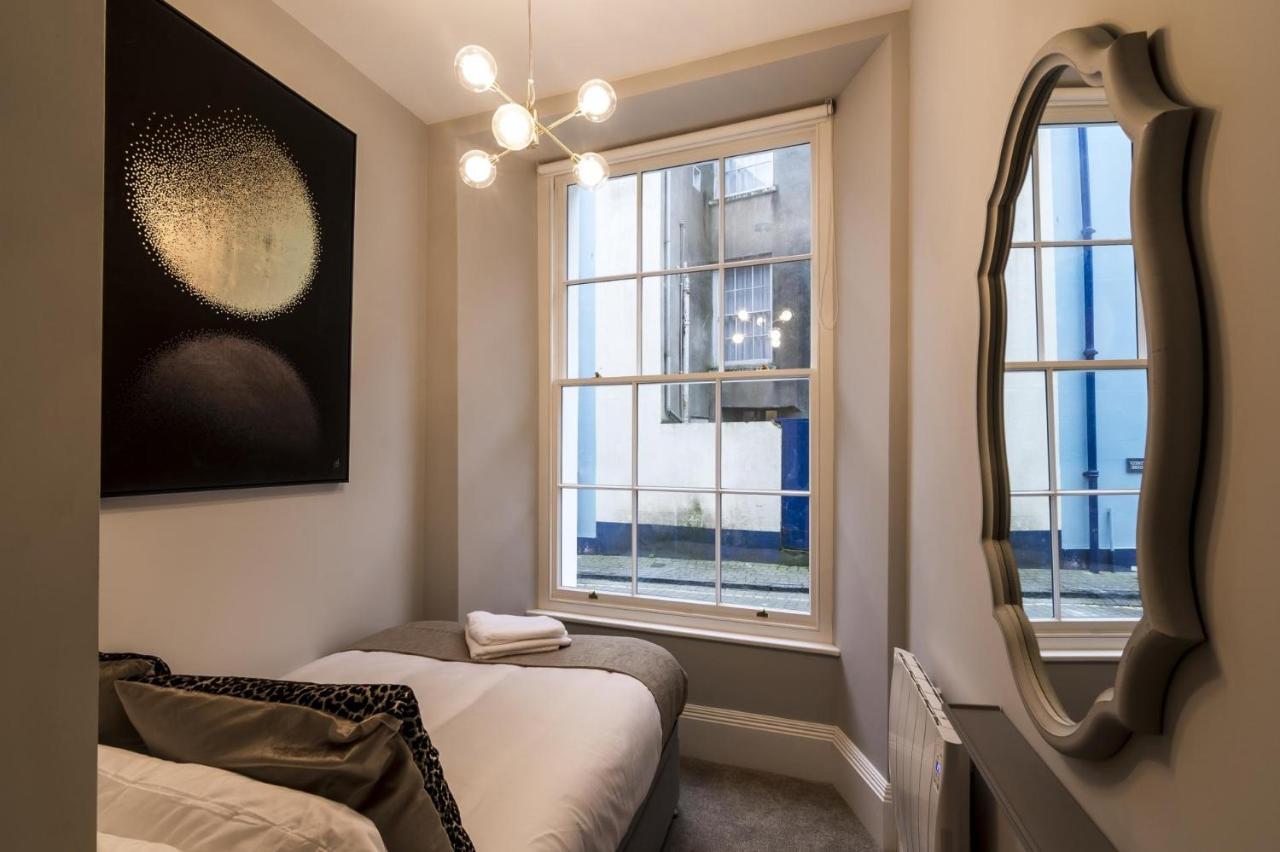 Pieces Of Eight - 2 Bedroom Apartment - Tenby - Exterior photo